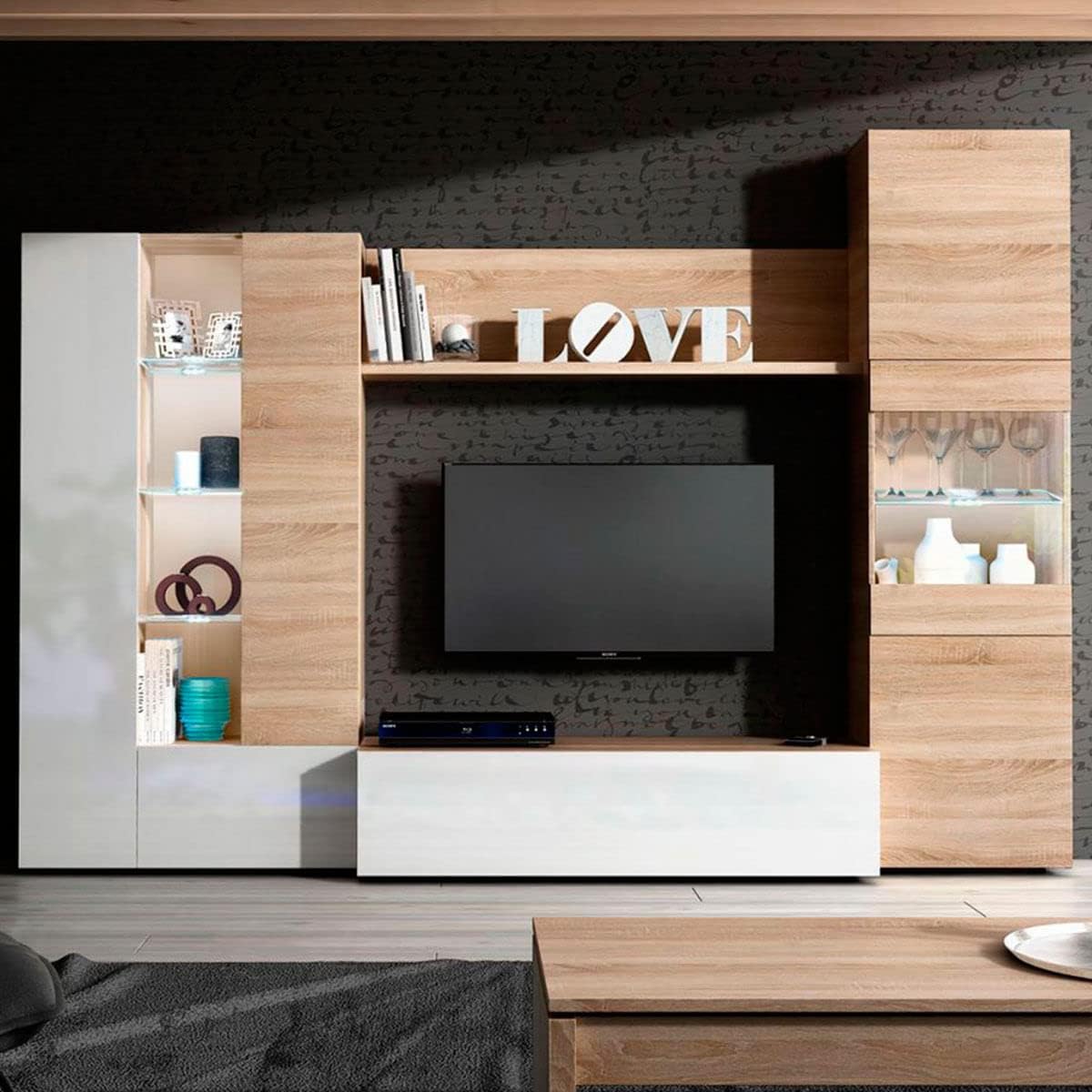 Mueble televisión, Modelo Essential